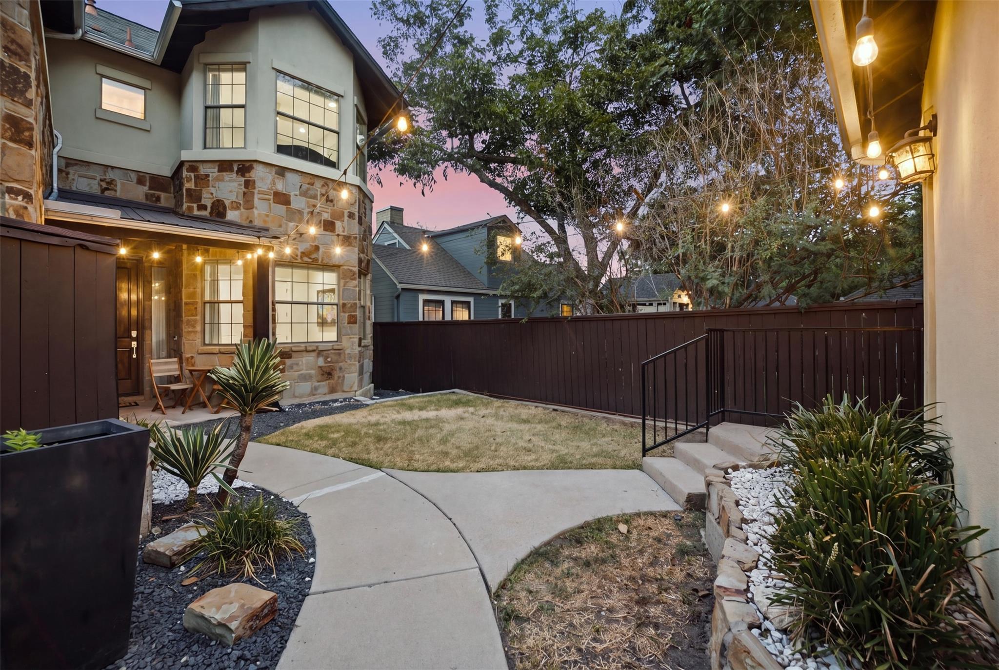 512 Sunny Ln #b Property Photo 4