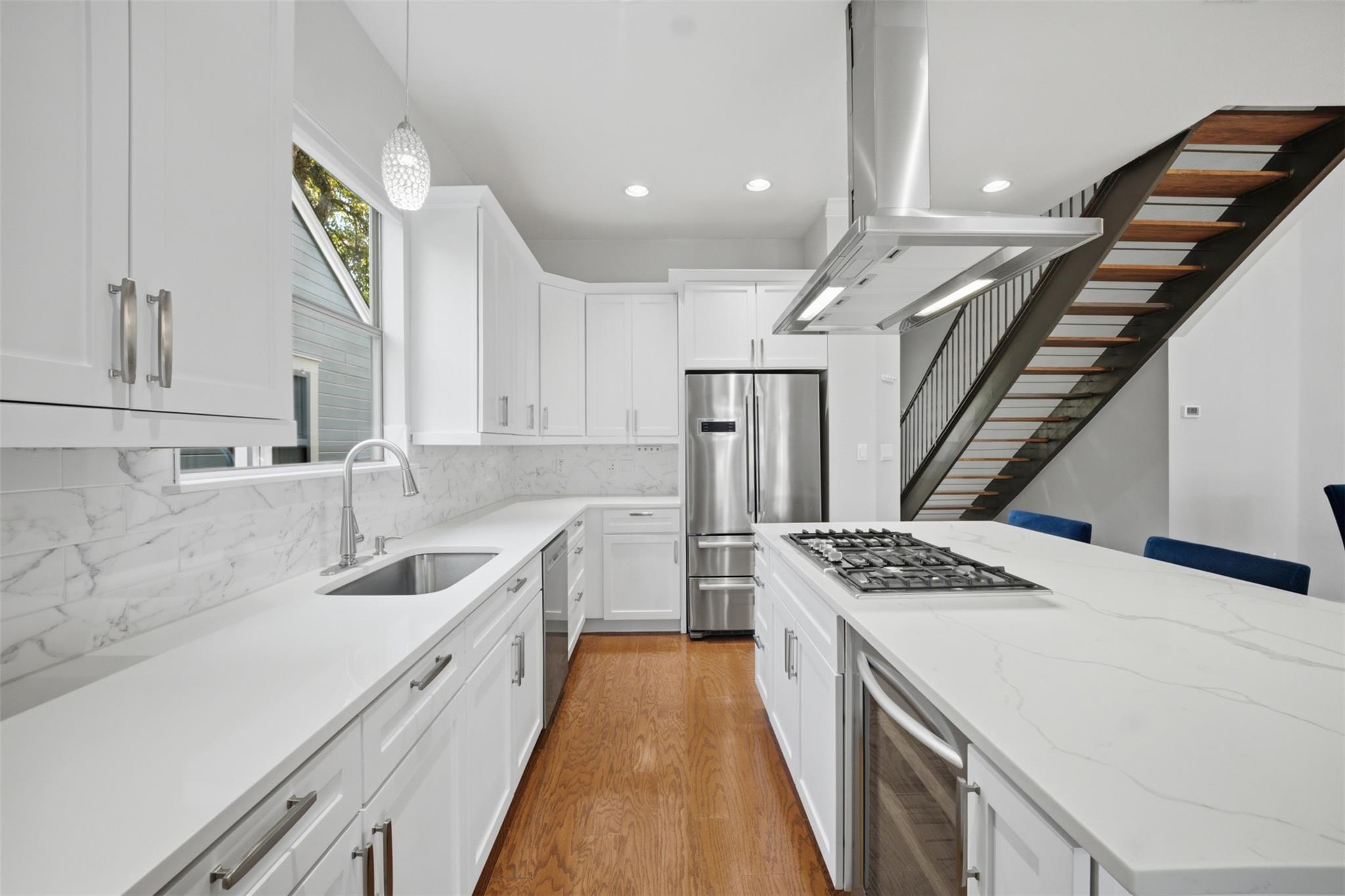 512 Sunny Ln #b Property Photo 27