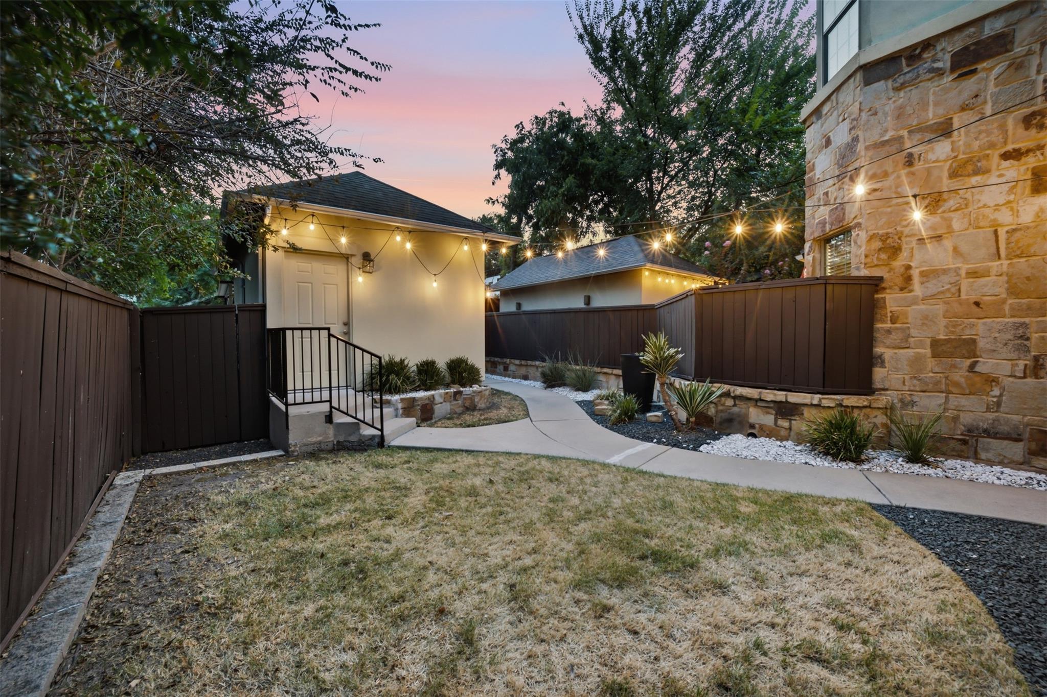 512 Sunny Ln #b Property Photo 29