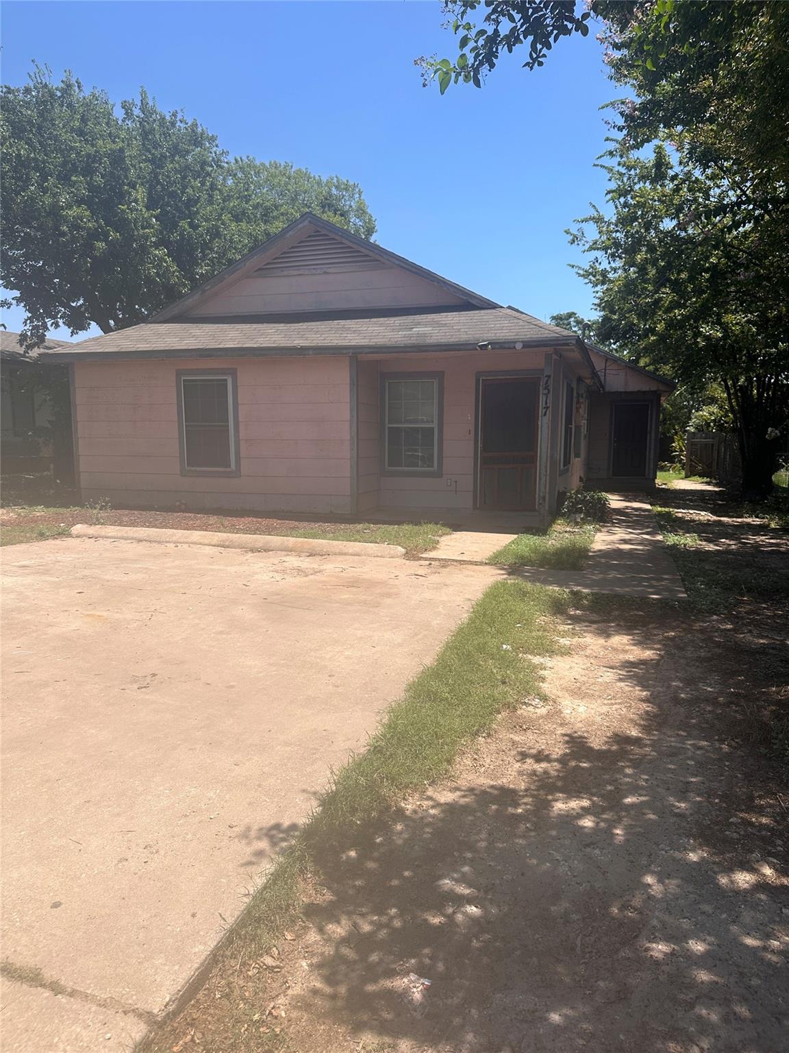 7517 Bethune Ave #A & B Property Photo 1