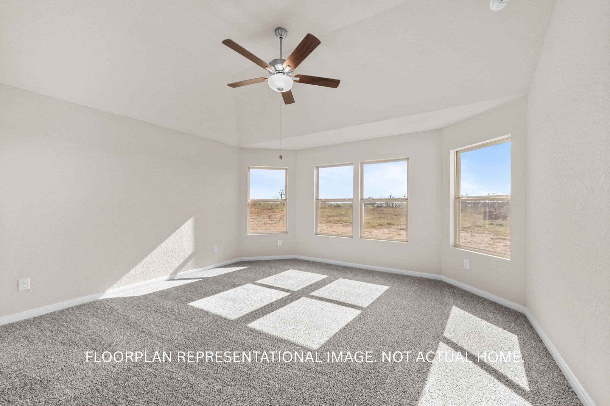 221 Tessaria Dr Property Photo 11