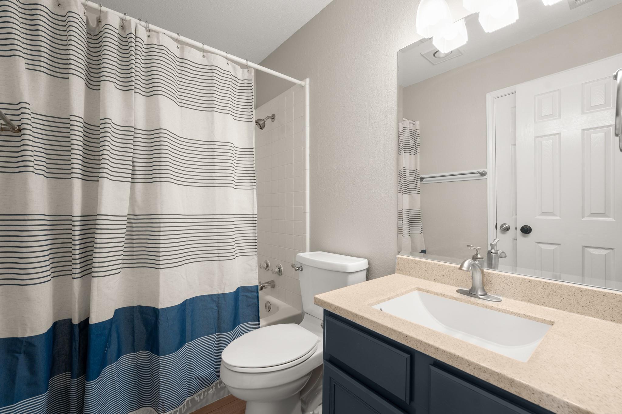 2113 Rosemary Ln Property Photo 20