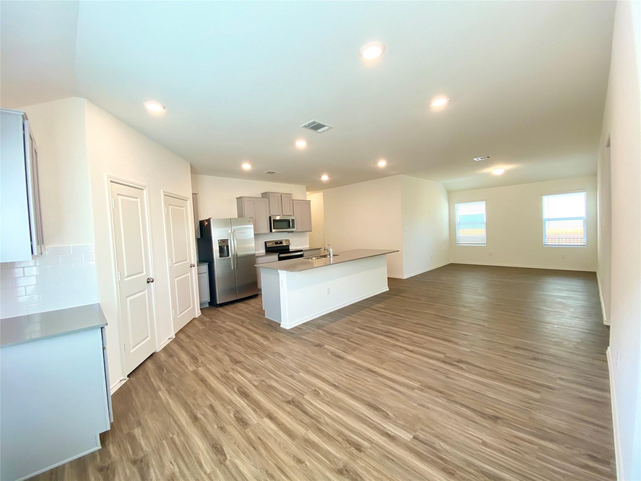 204 Meaningful Dr Property Photo 2