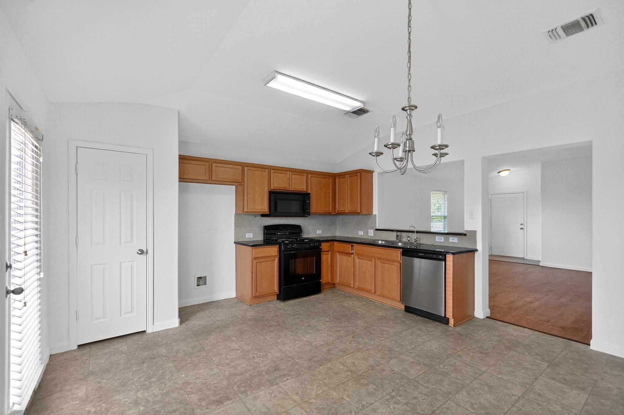 18320 Rock Sage Cv Property Photo 7