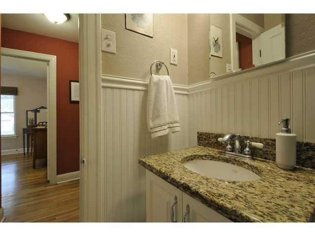 1404 Karen Ave Property Photo 13