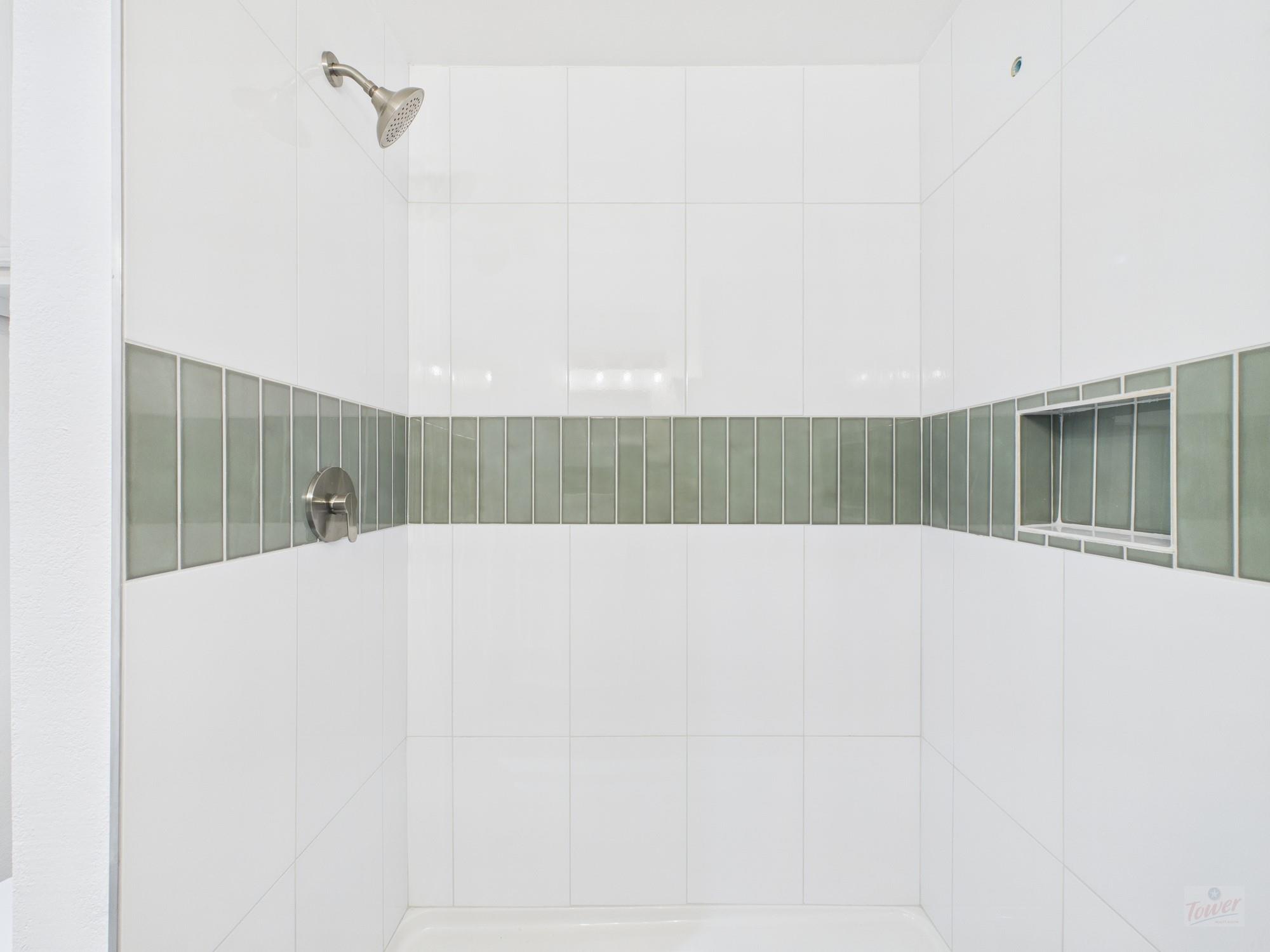 806 W 24th St #300 Property Photo 15