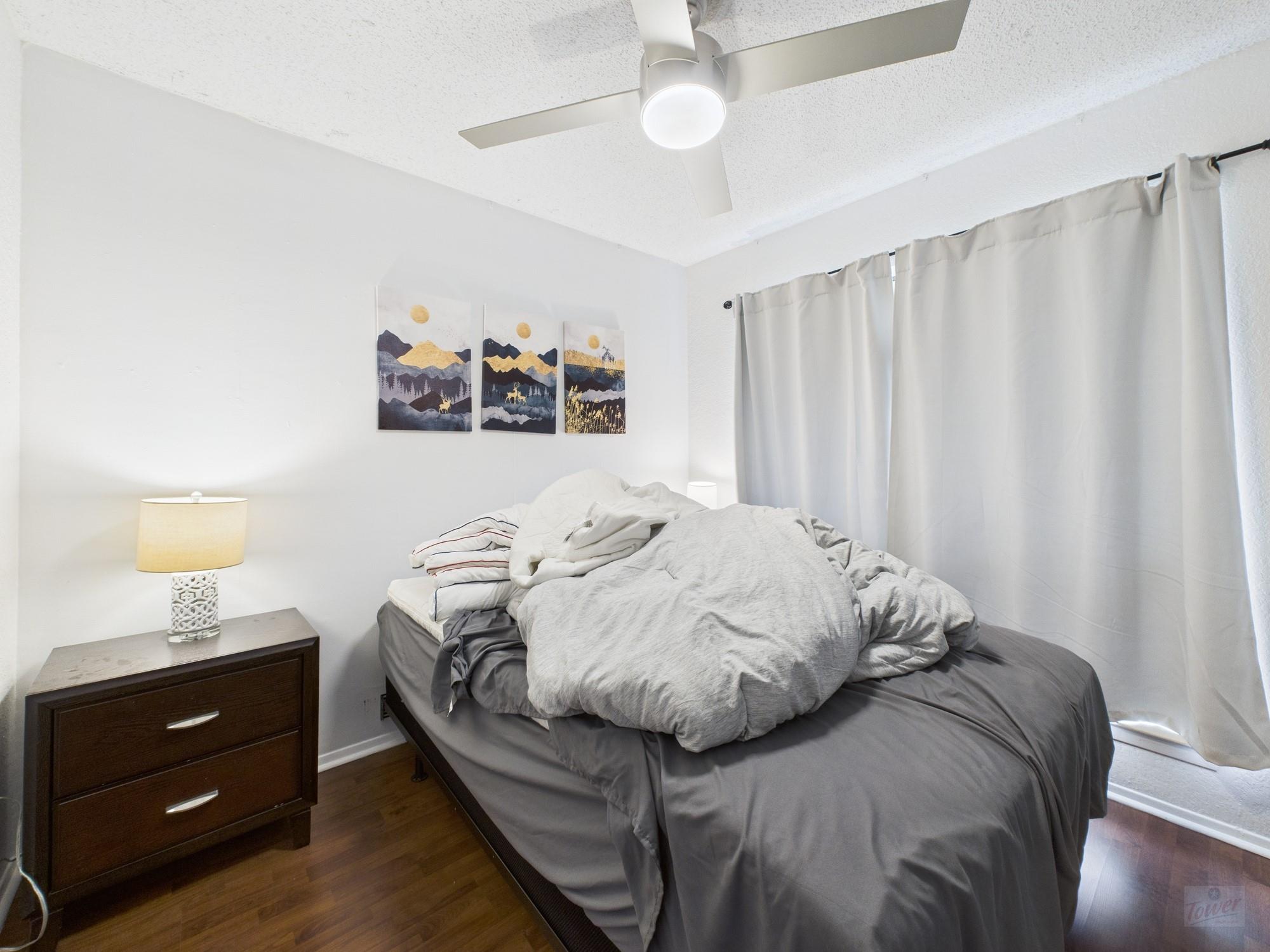 806 W 24th St #300 Property Photo 18