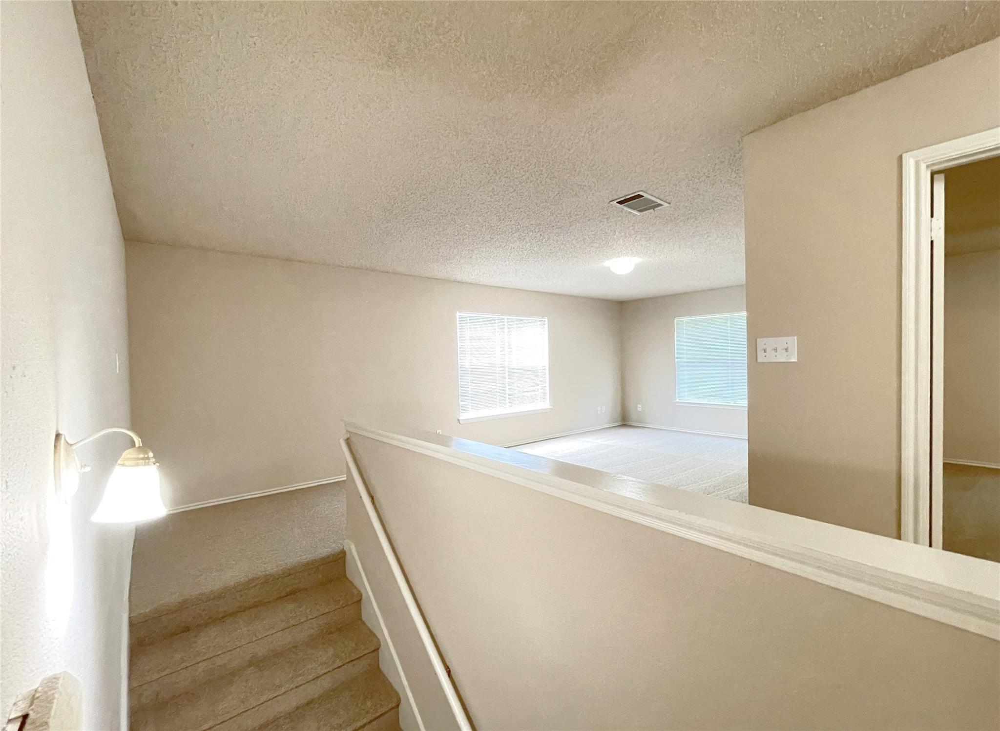 3079 Hill St Property Photo 13