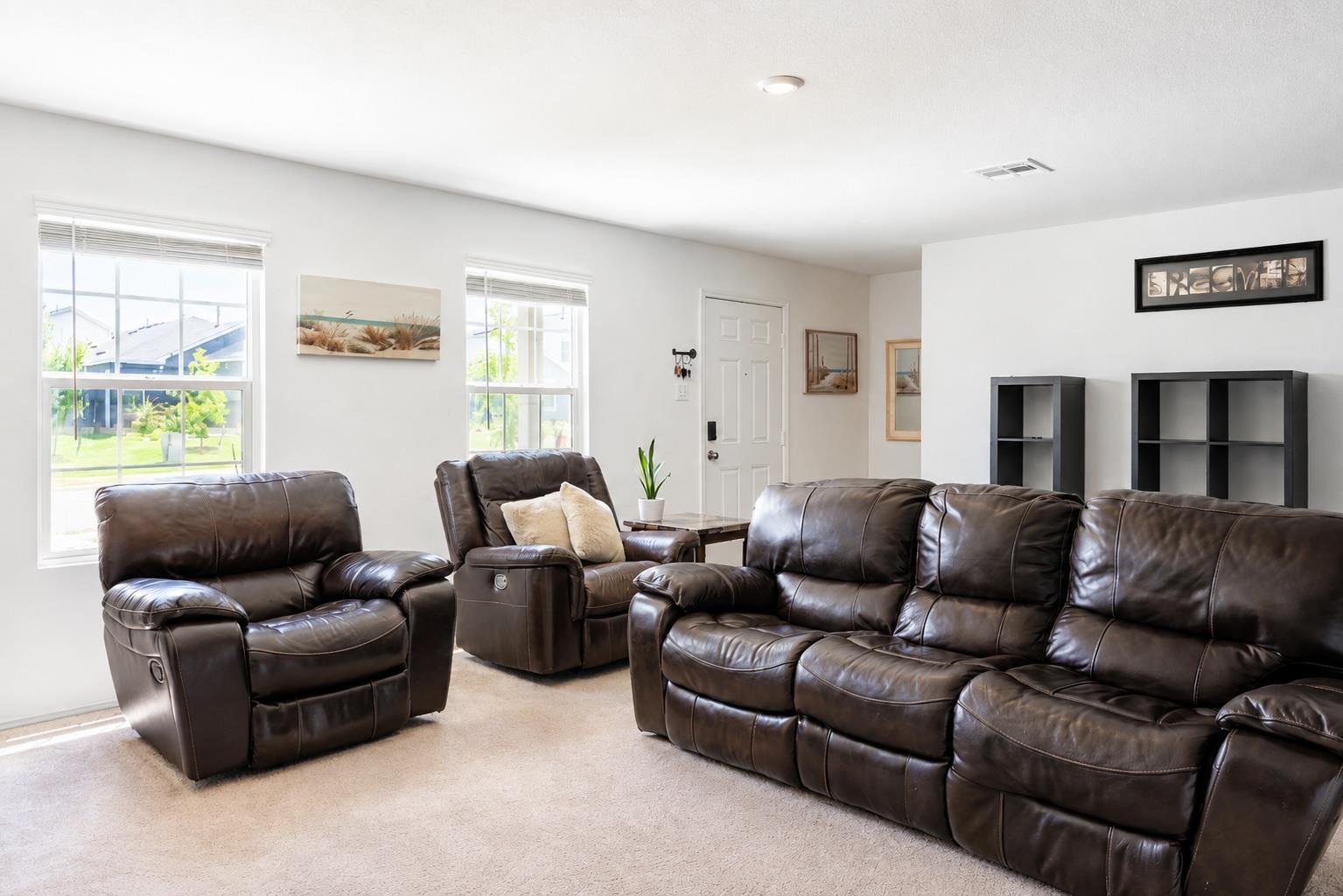 193 Gypsum Vly Property Photo 4
