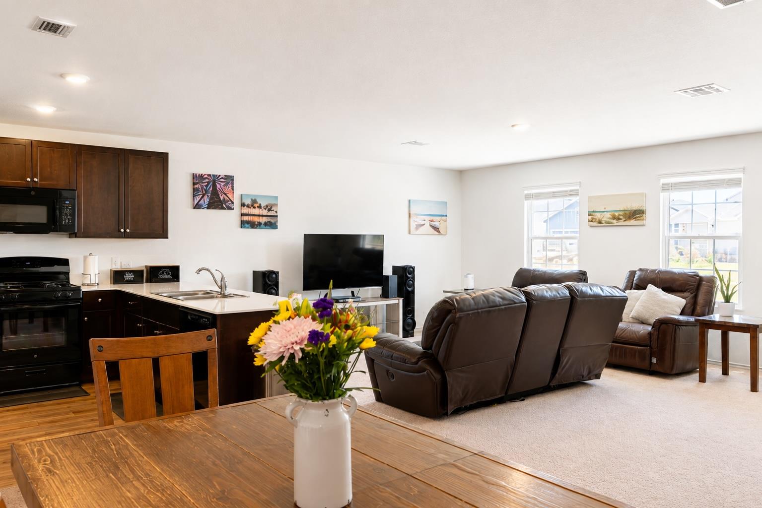 193 Gypsum Vly Property Photo 8