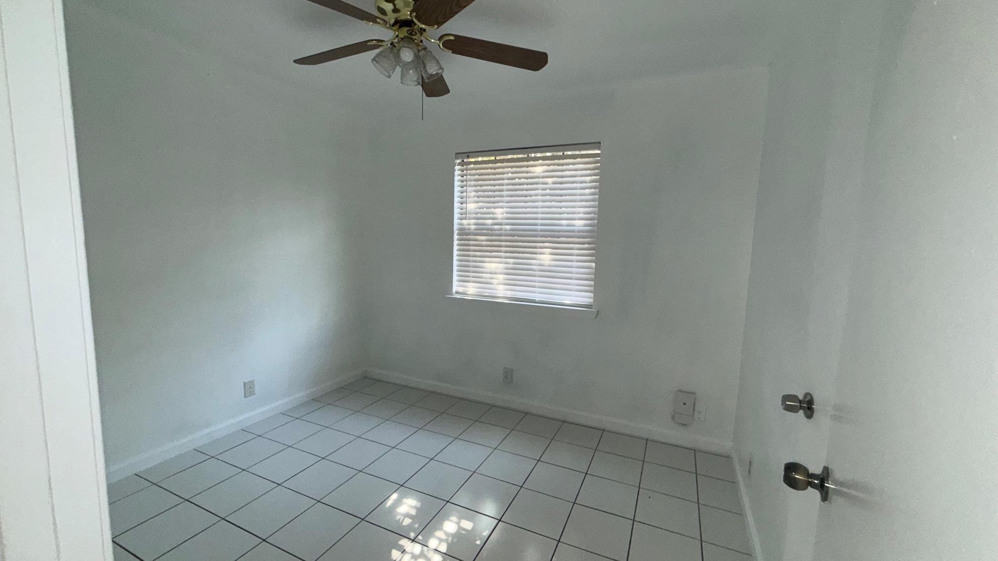 1303 Bonnie Brae St #b Property Photo 10