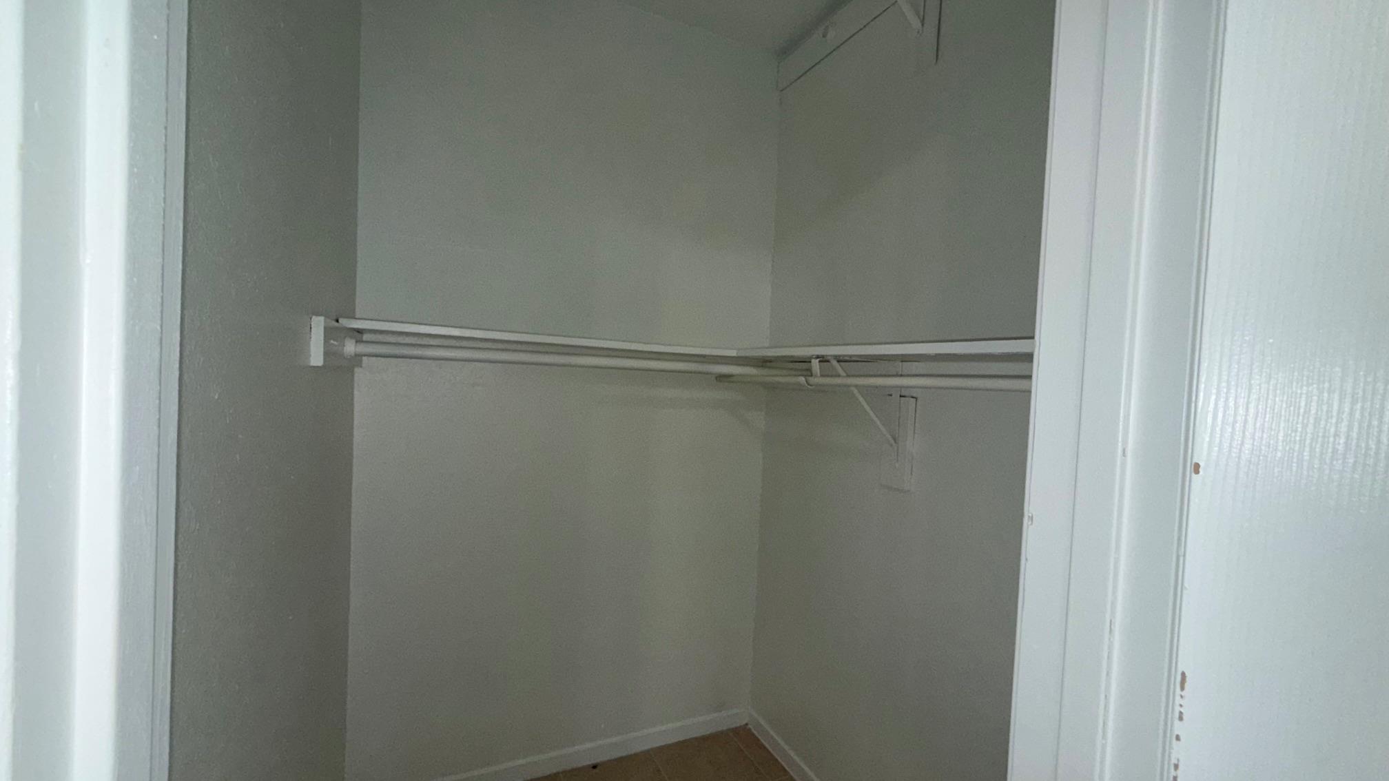 1303 Bonnie Brae St #b Property Photo 12