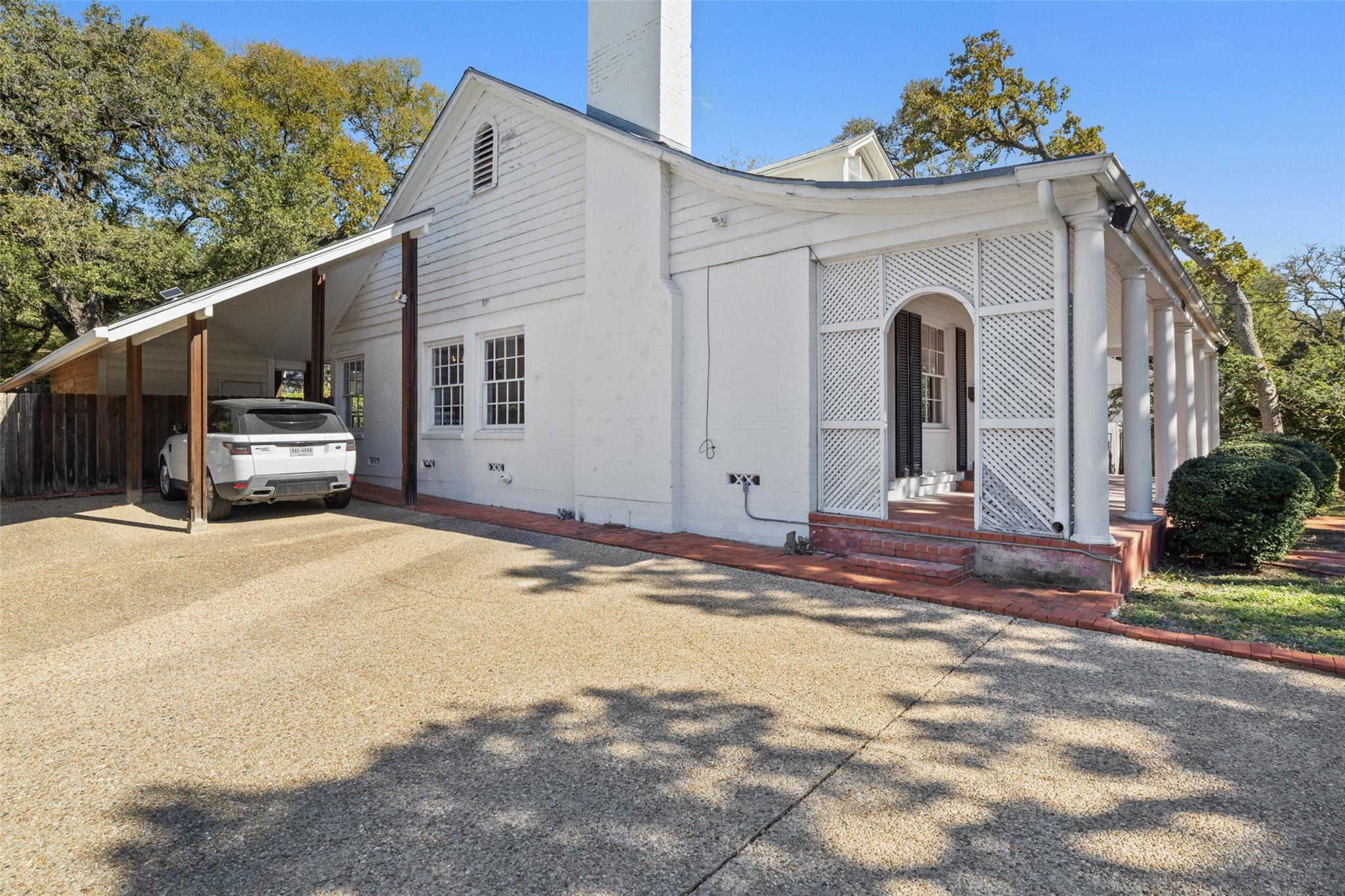 2612 Bridle Path Property Photo 27