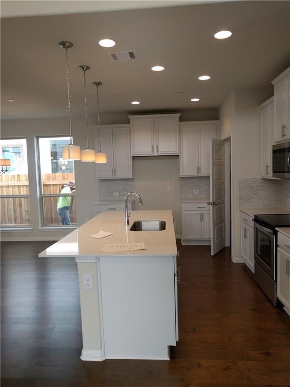 3240 E Whitestone Blvd #60 Property Photo 5