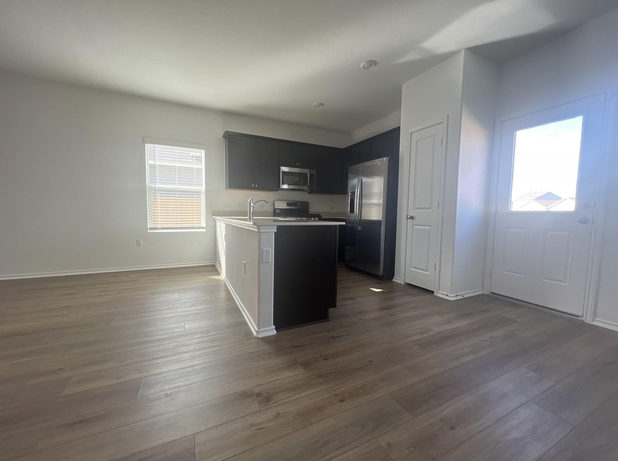13721 Menard Way Property Photo 5