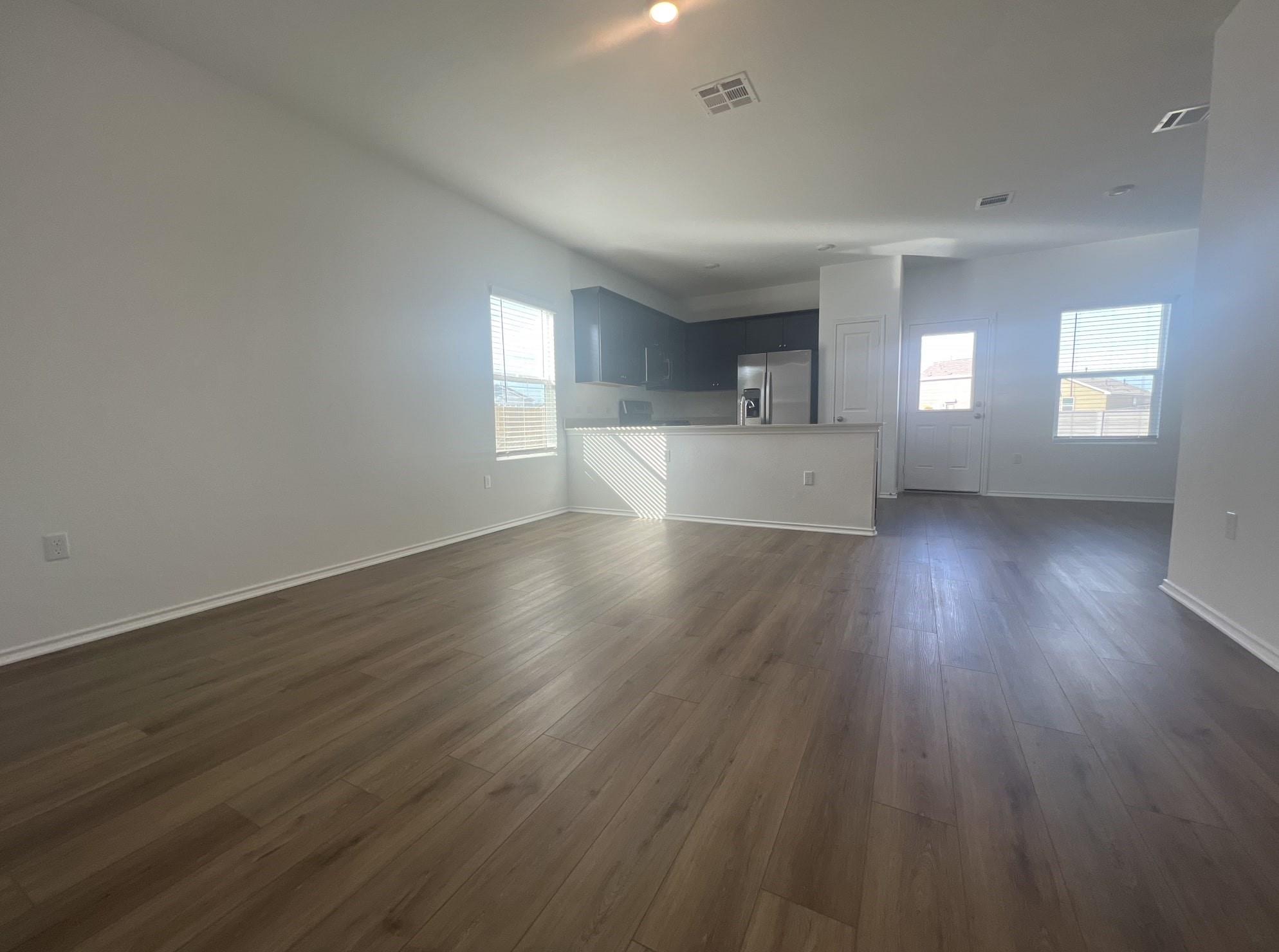 13721 Menard Way Property Photo 6