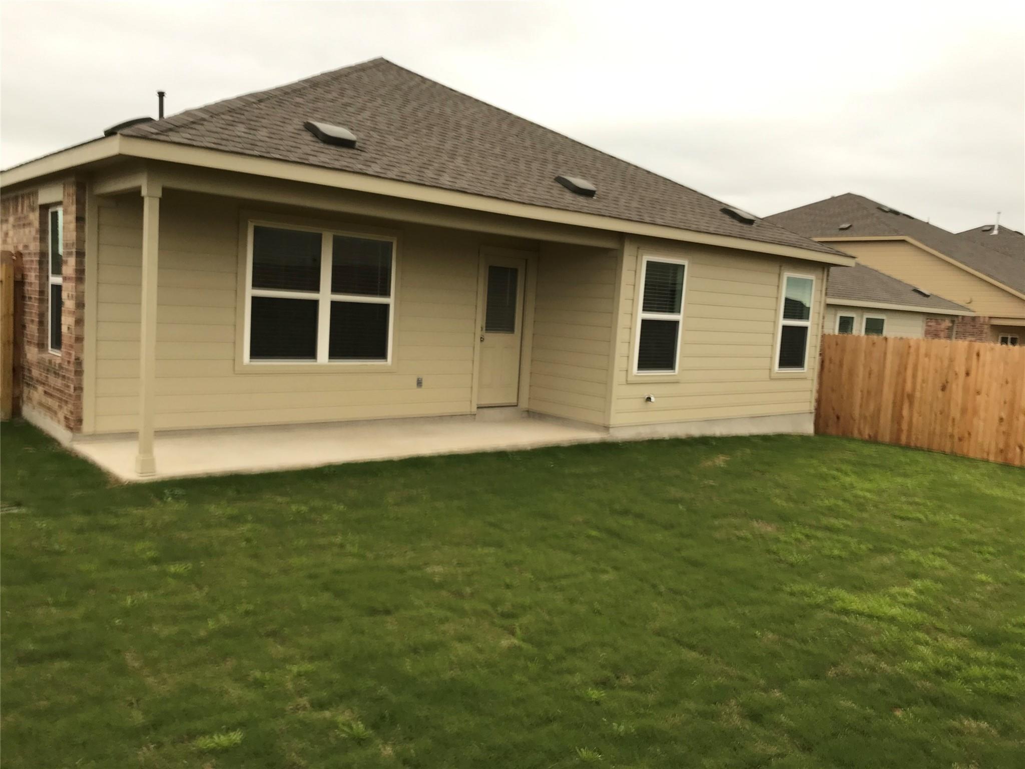 1200 Nokota Bnd Property Photo 3