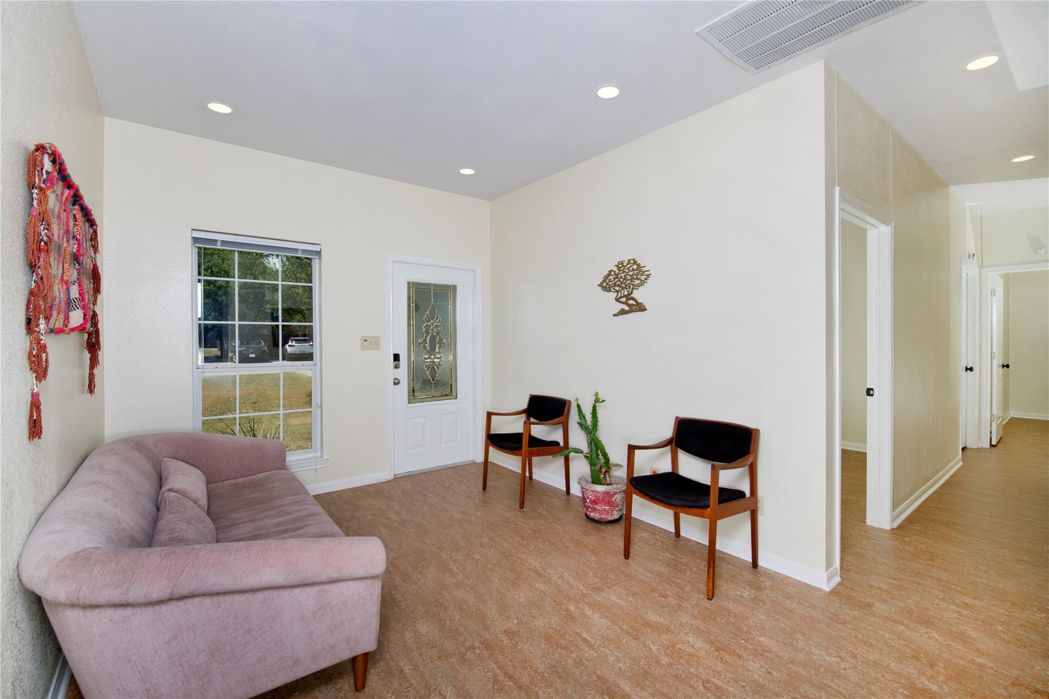 102 Whitetail Dr #200-e Property Photo 2