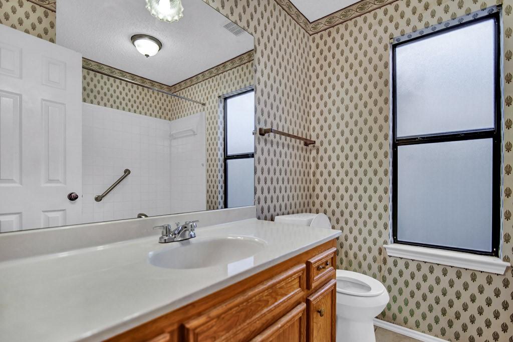 1101 Cresswell Dr Property Photo 8