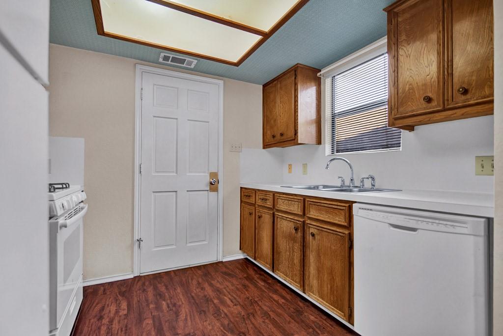 1101 Cresswell Dr Property Photo 19