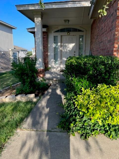 14921 Lipton Ln Property Photo 2