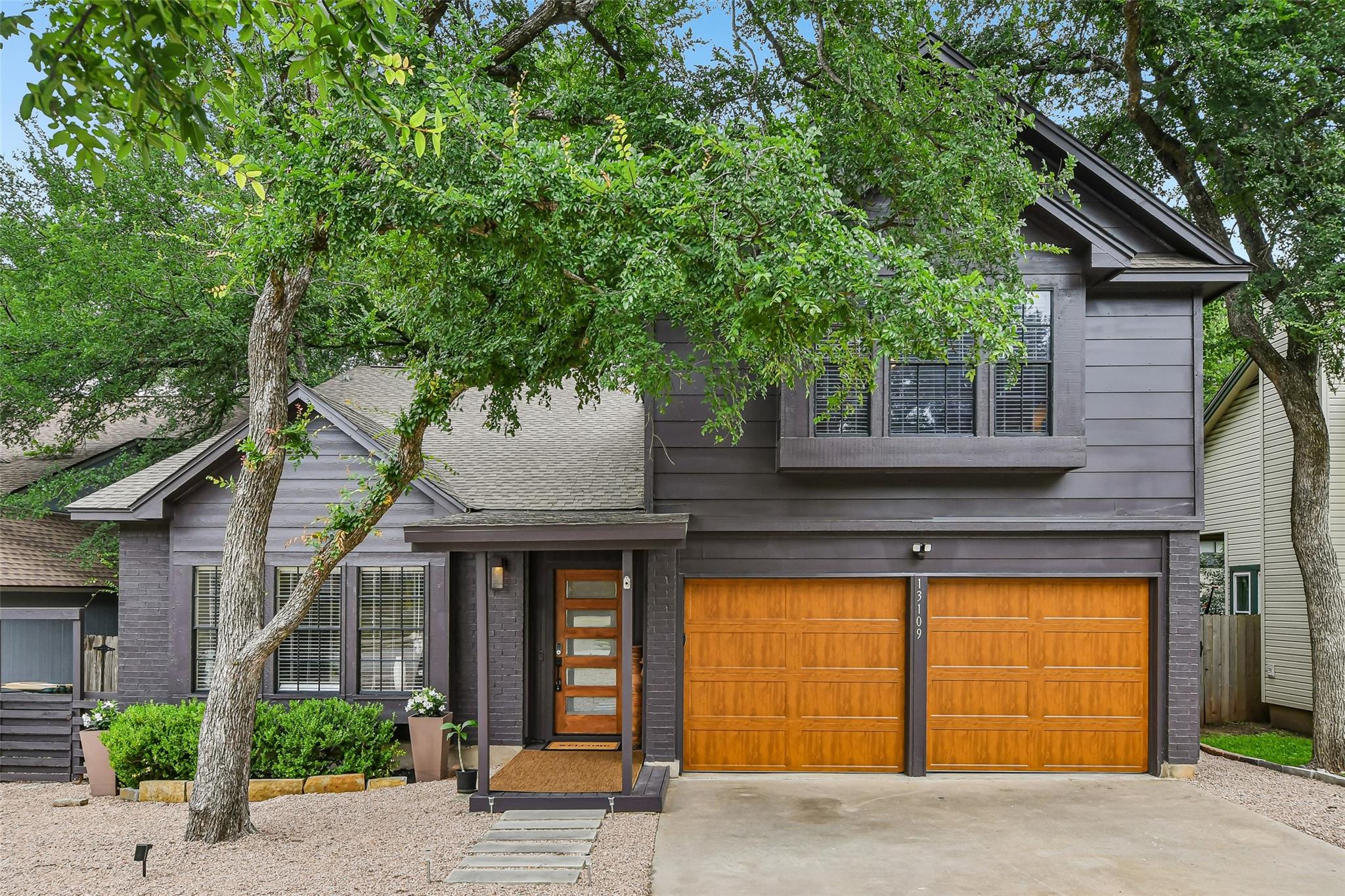 13109 Sinton Ln Property Photo 3