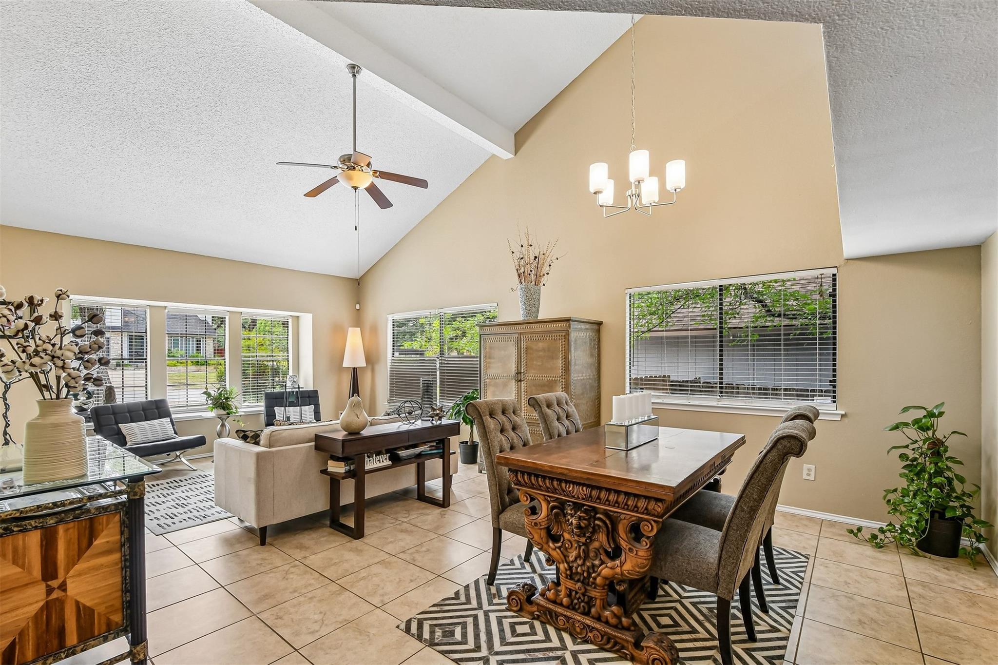 13109 Sinton Ln Property Photo 5