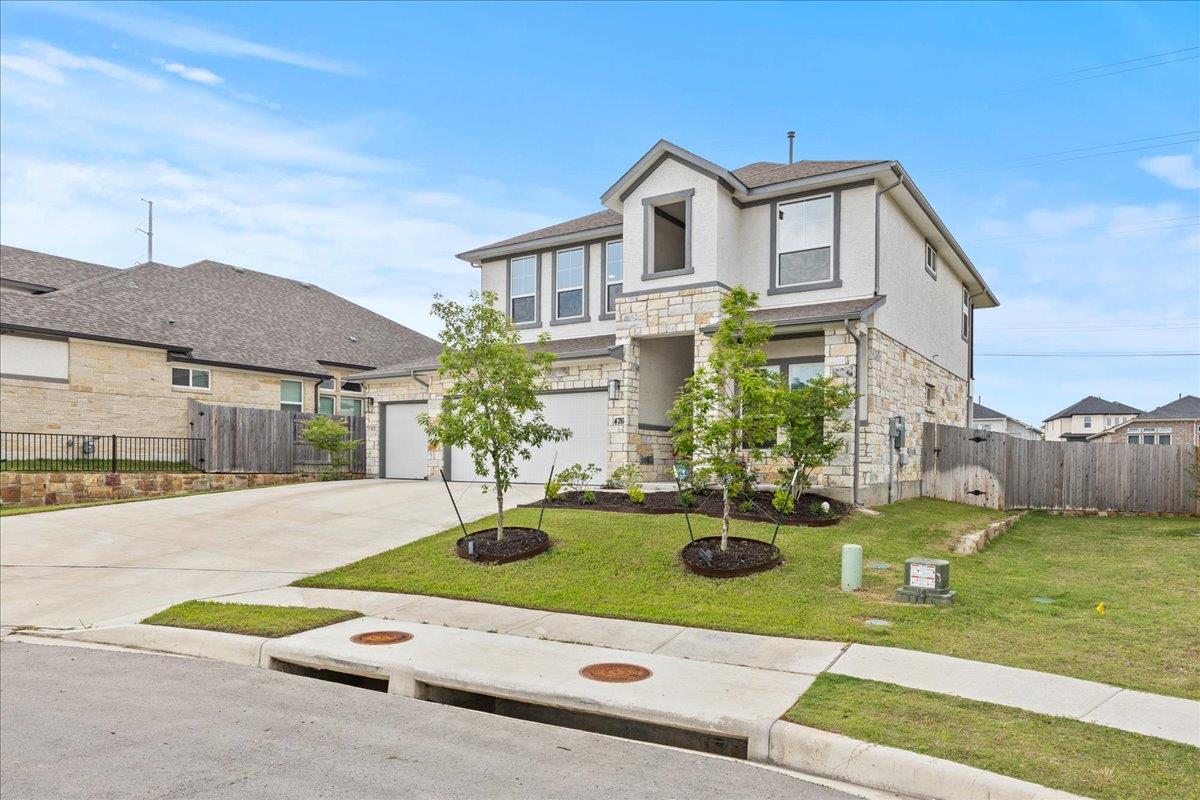 476 Wild Pecan Loop Property Photo 2