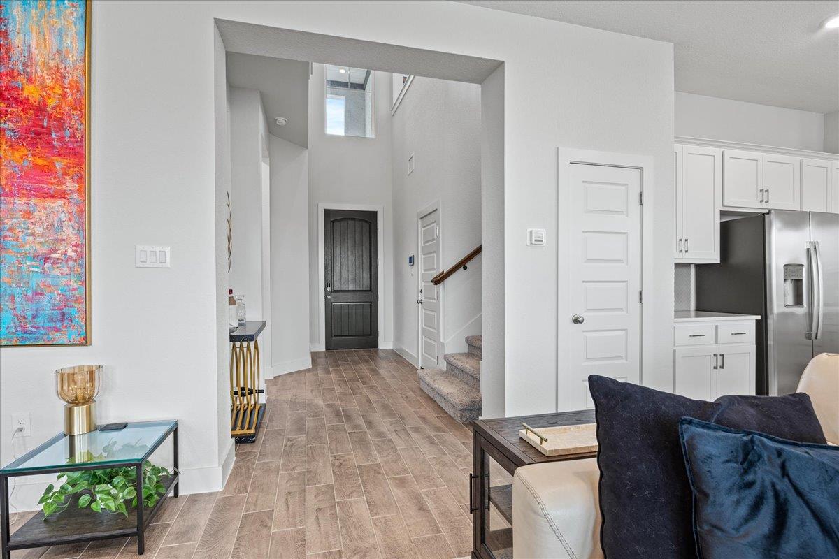 476 Wild Pecan Loop Property Photo 4