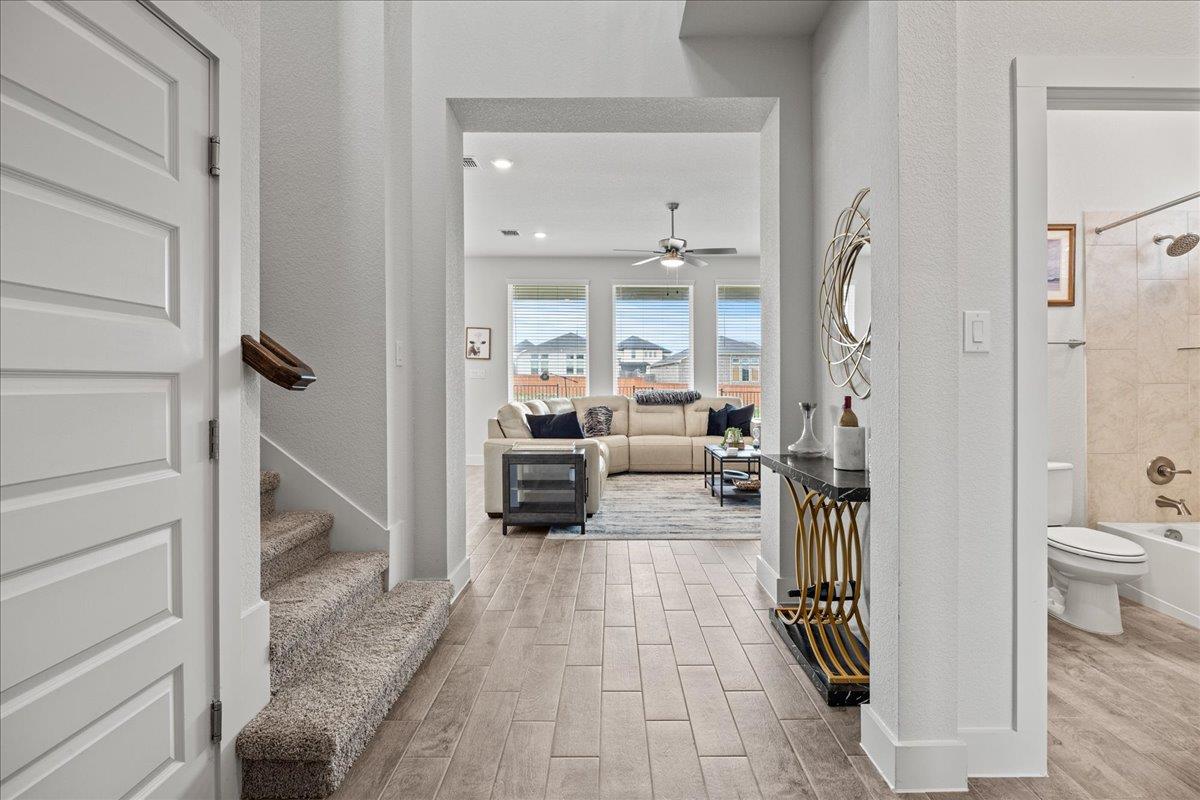 476 Wild Pecan Loop Property Photo 5