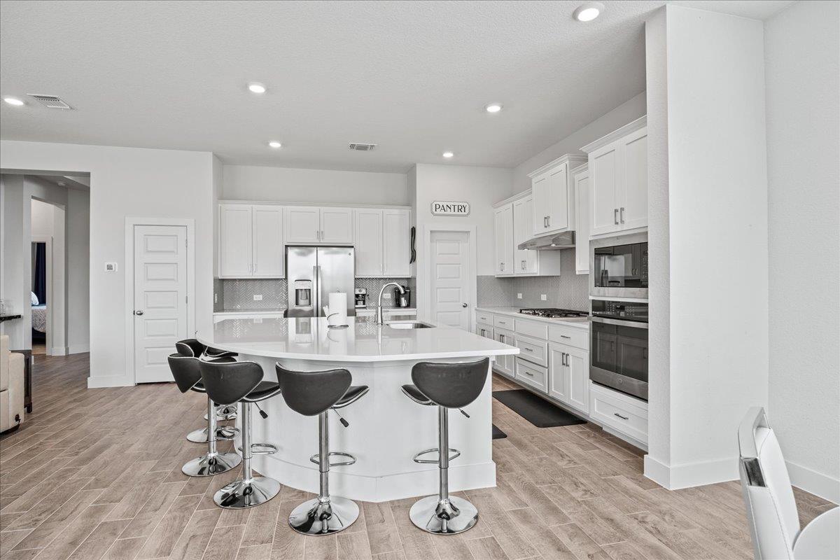 476 Wild Pecan Loop Property Photo 9