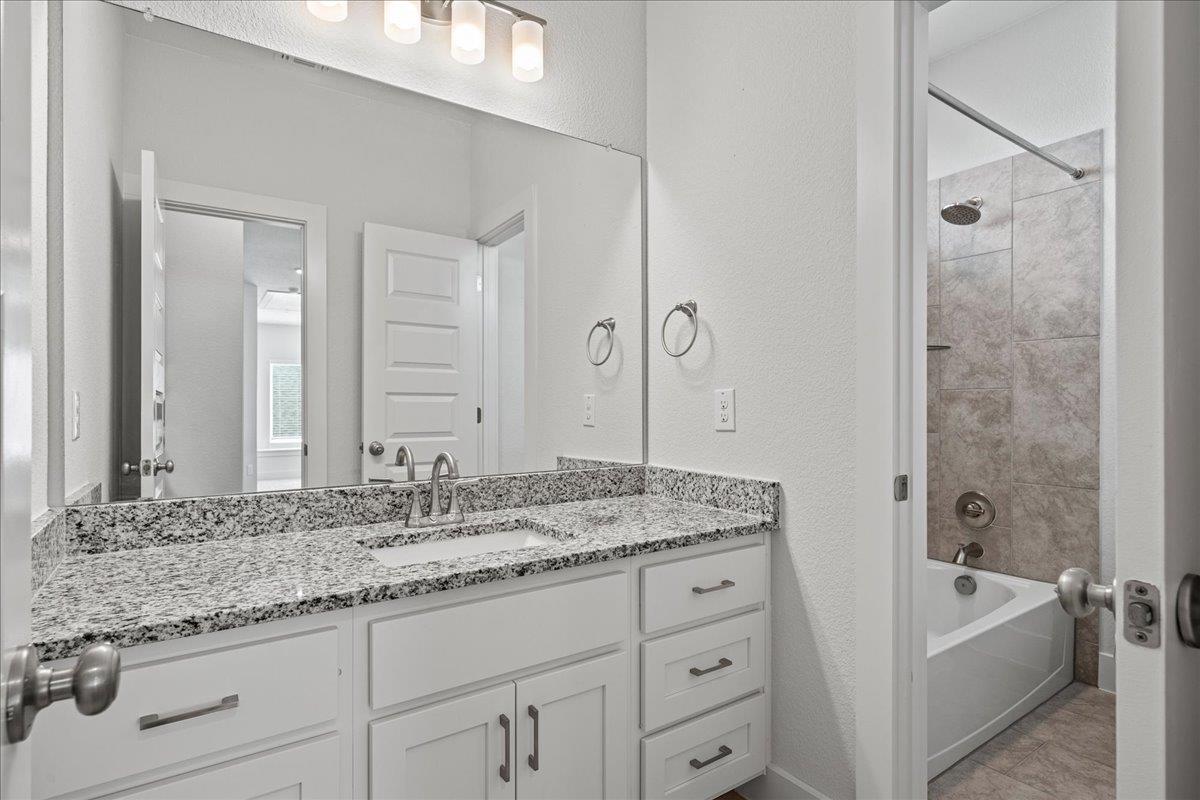 476 Wild Pecan Loop Property Photo 24