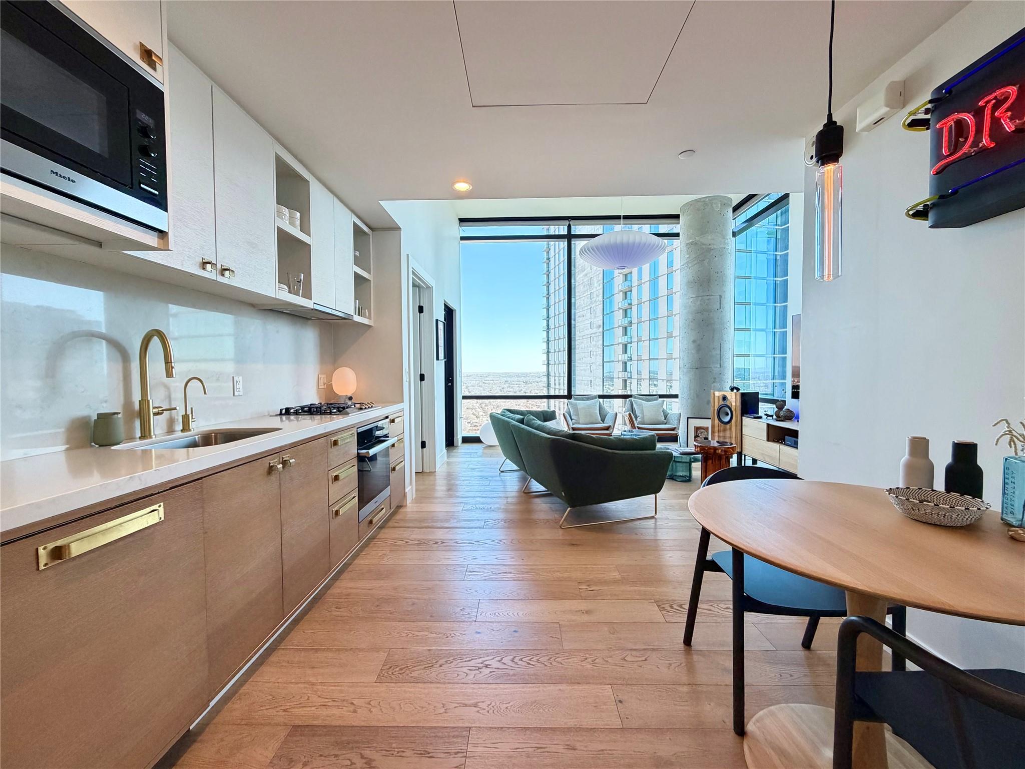 70 Rainey St #2203 Property Photo 11