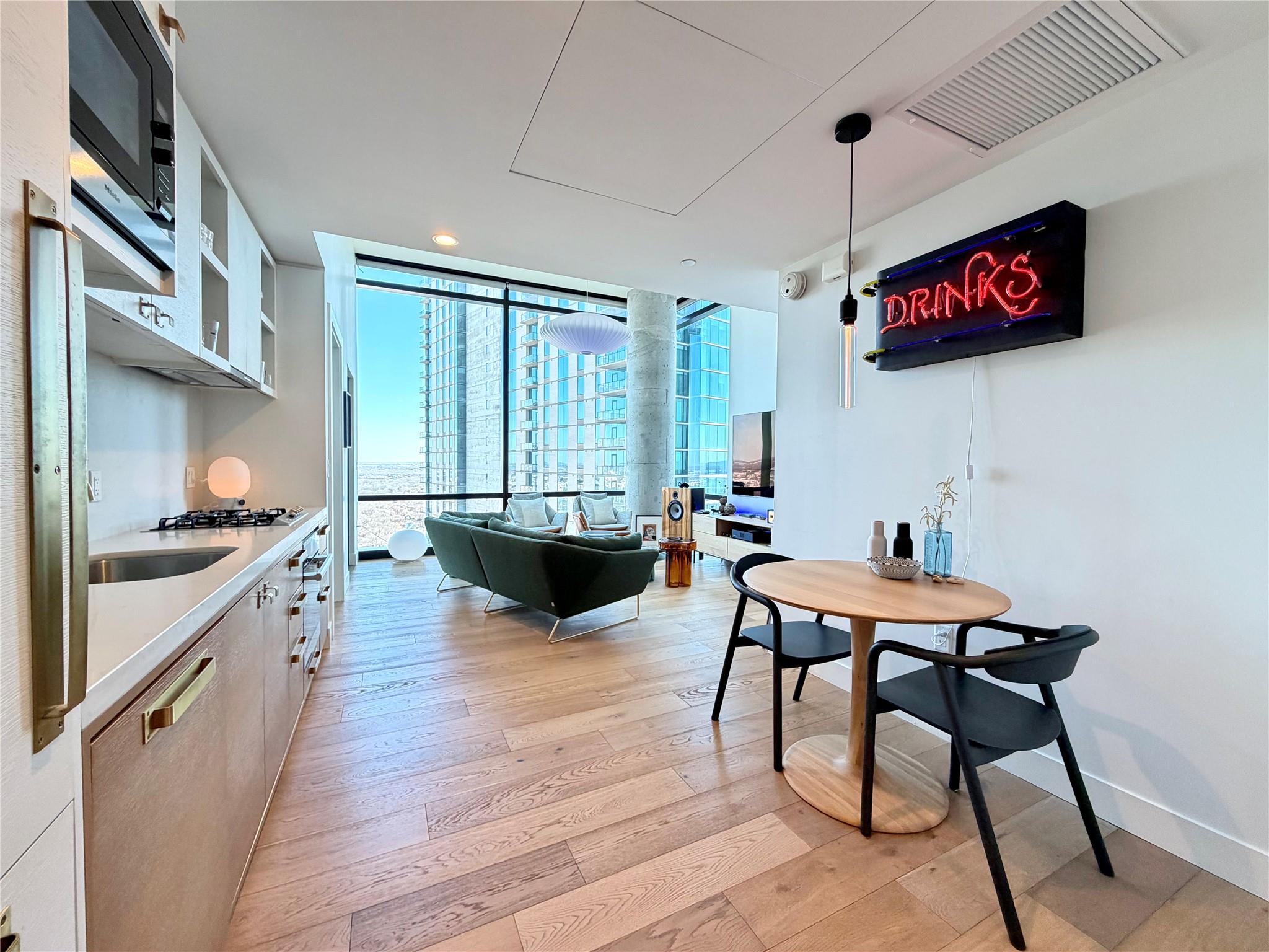 70 Rainey St #2203 Property Photo 12