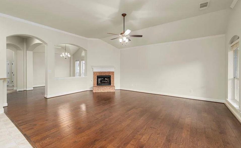 11405 Larue Belle Ln Property Photo 3
