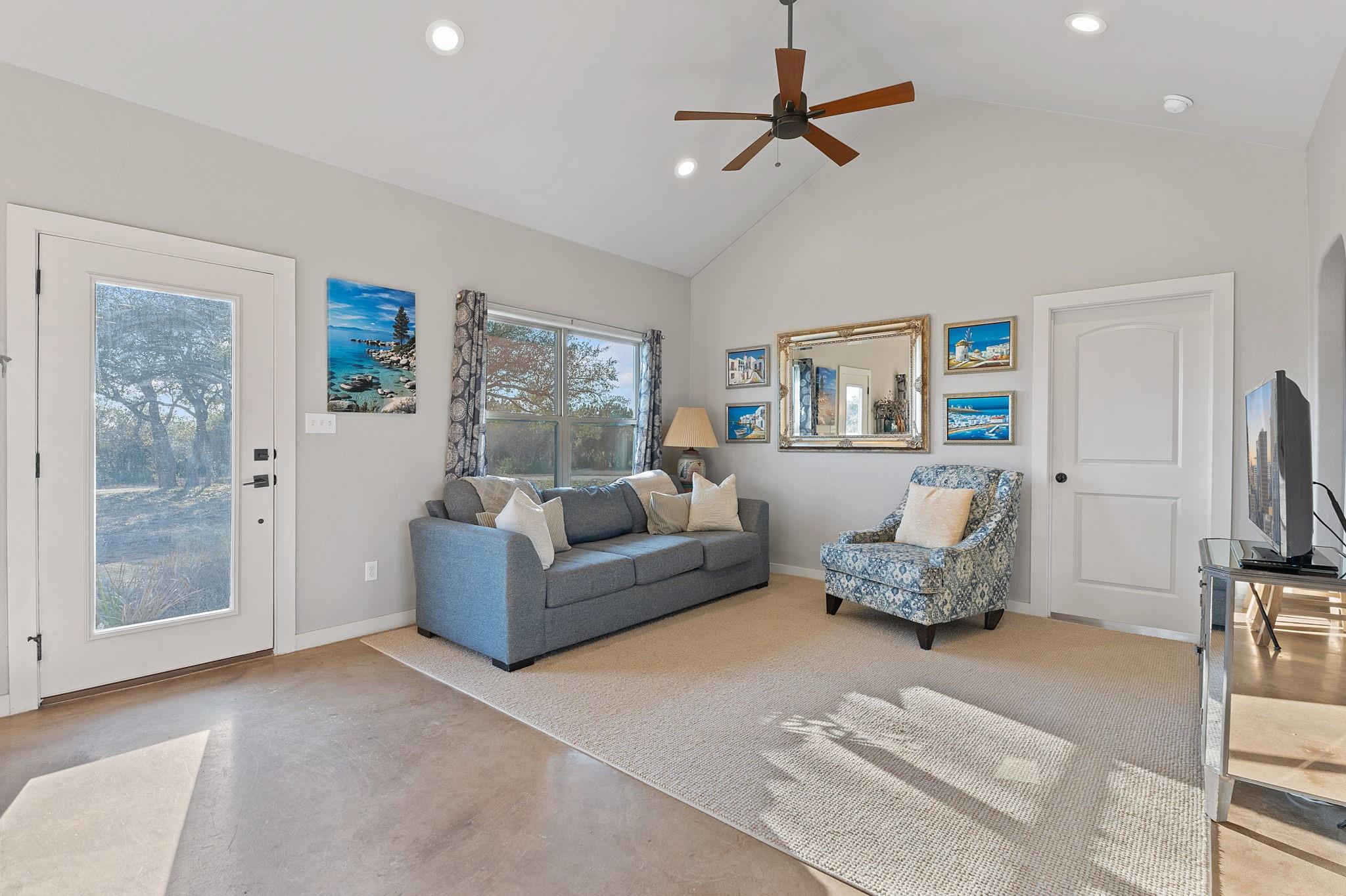 395 Sendero Property Photo 5