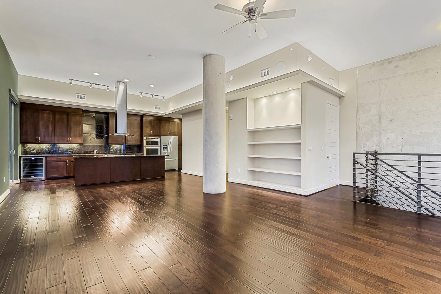 214 Barton Springs Rd #1909 Property Photo 1