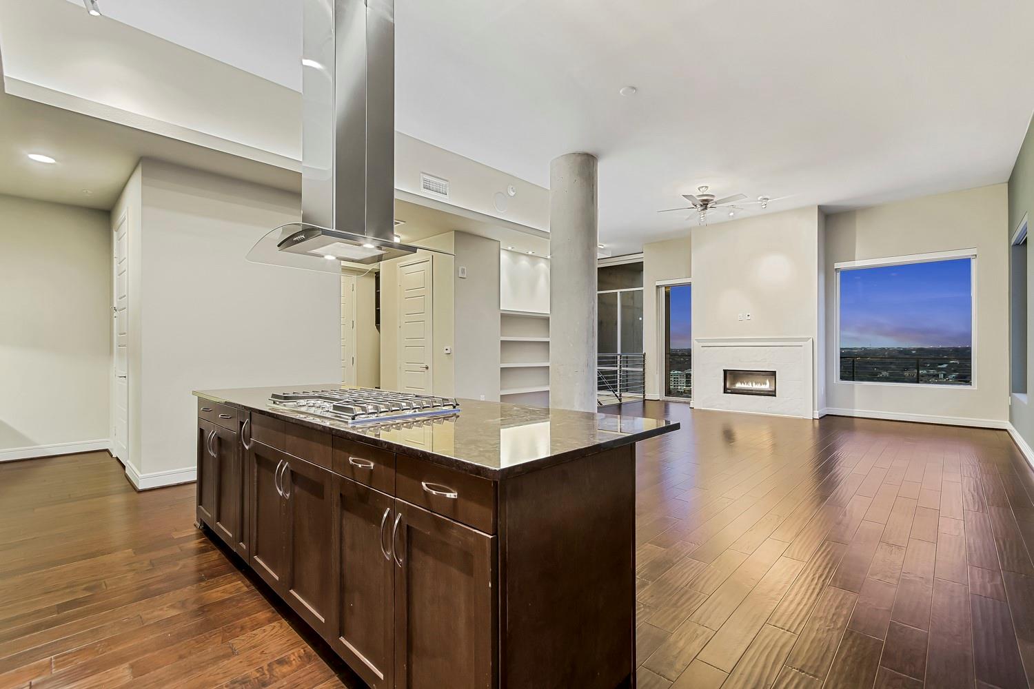214 Barton Springs Rd #1909 Property Photo 16