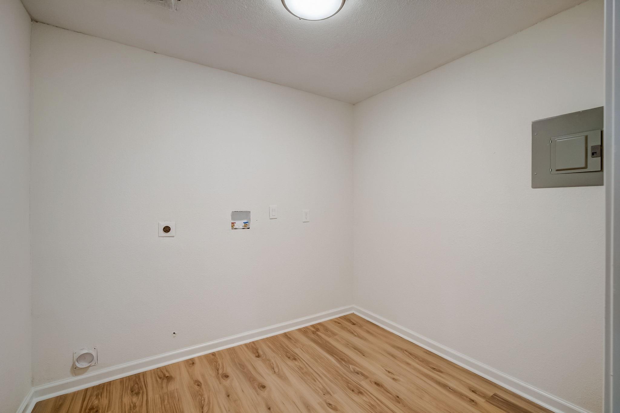 6009 Glen Meadow Dr Property Photo 14