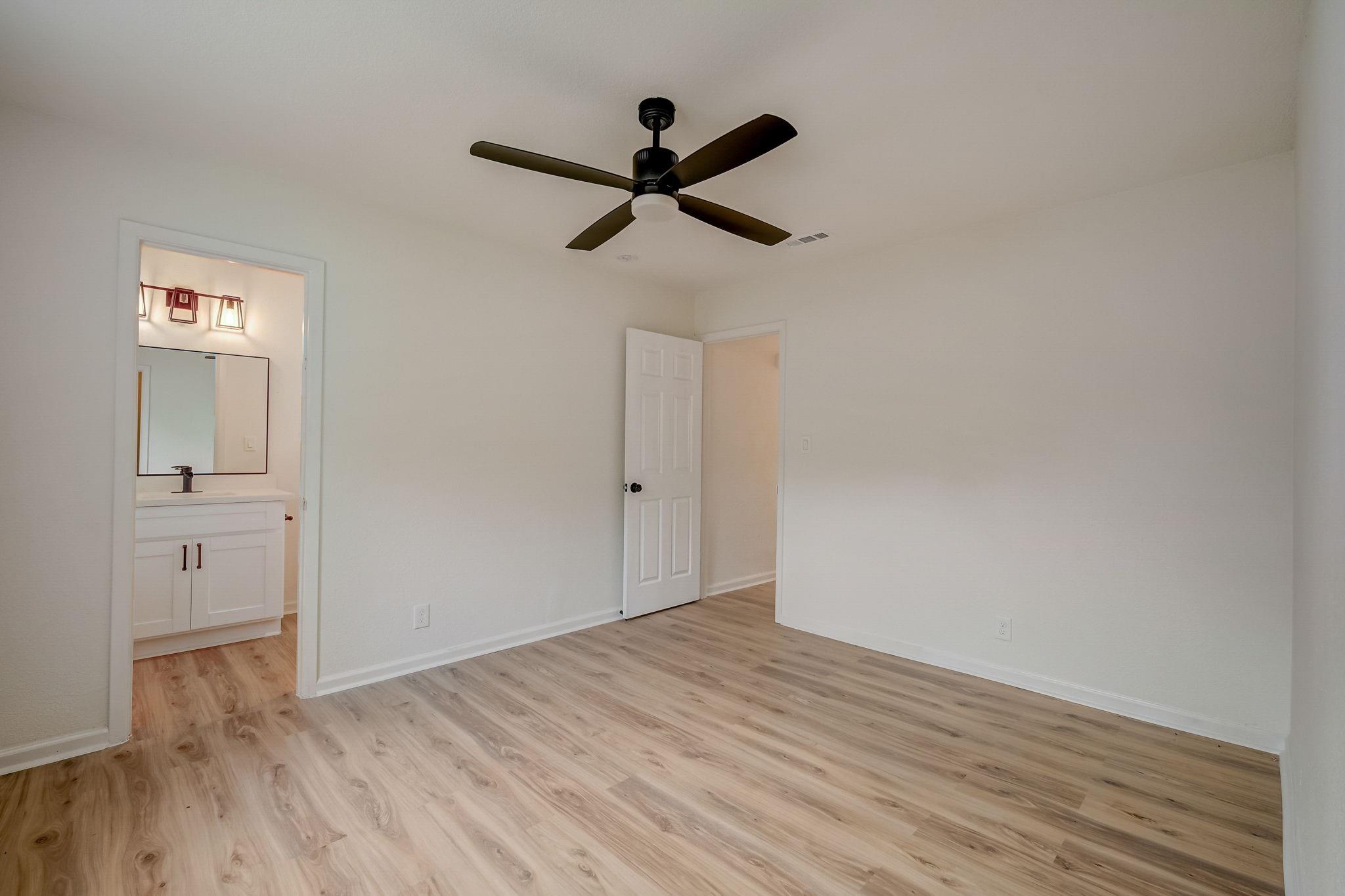 6009 Glen Meadow Dr Property Photo 16