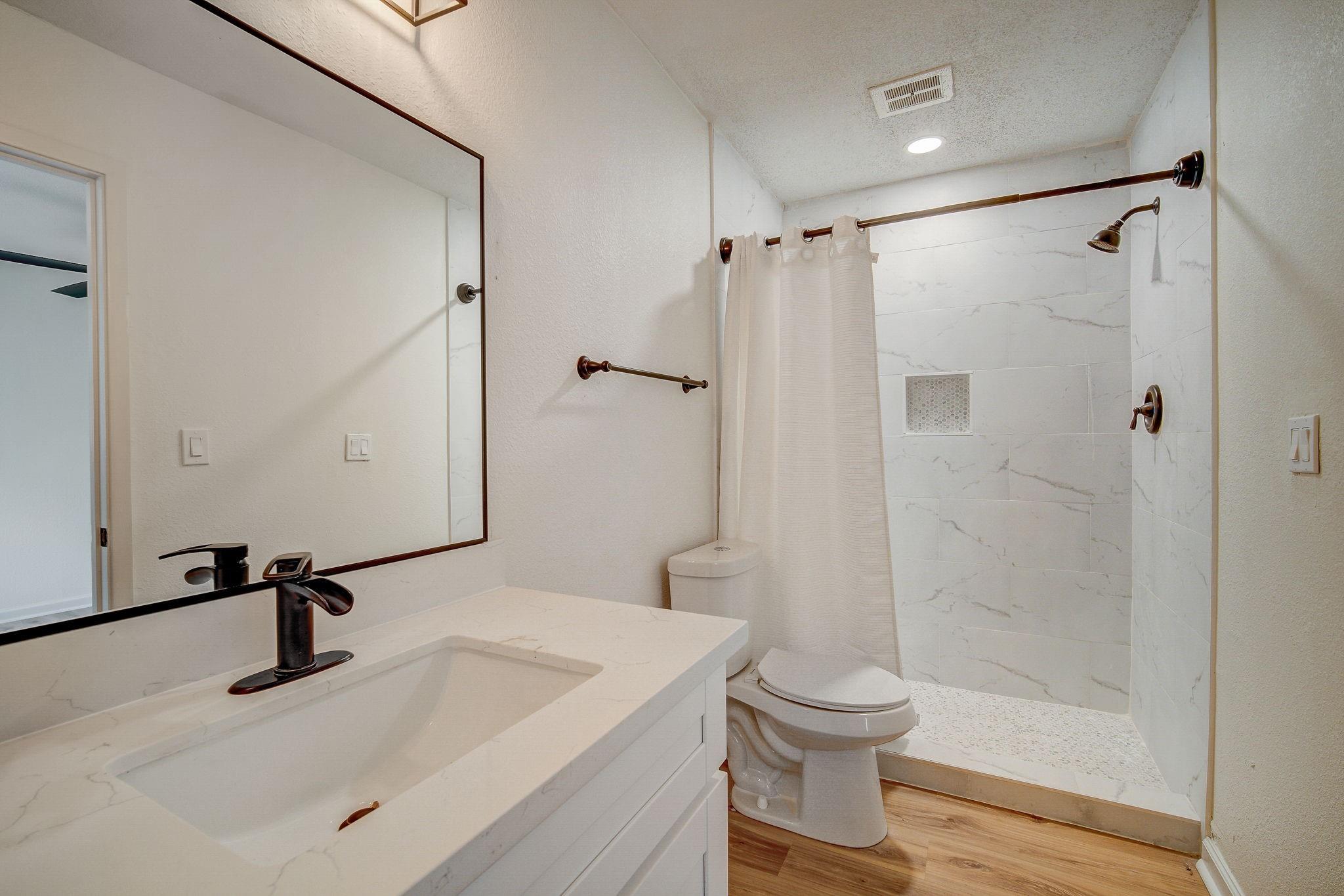 6009 Glen Meadow Dr Property Photo 17