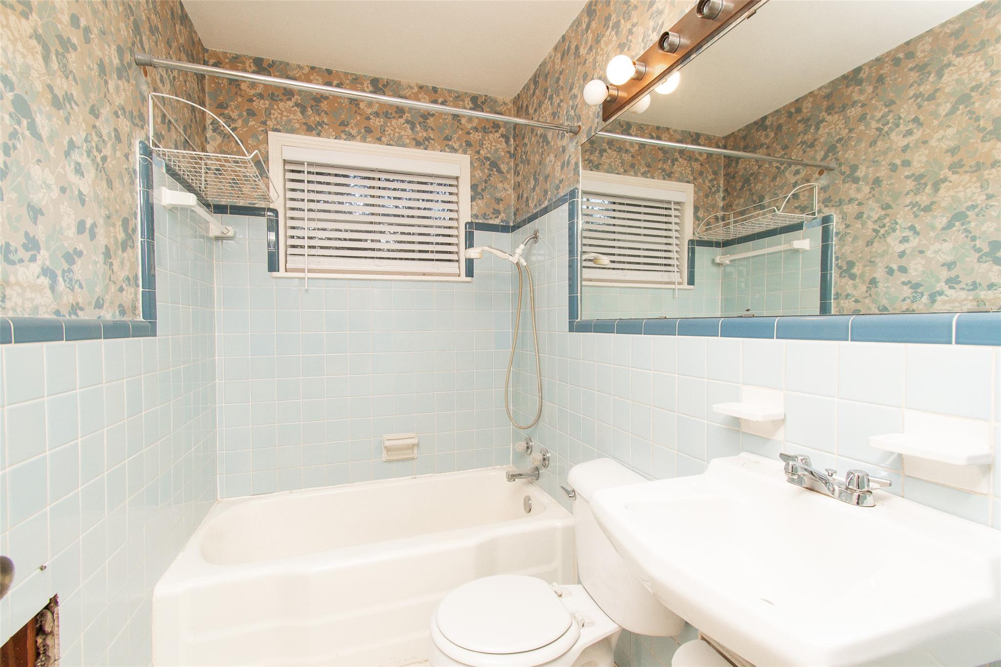 4510 Russell Dr Property Photo 15