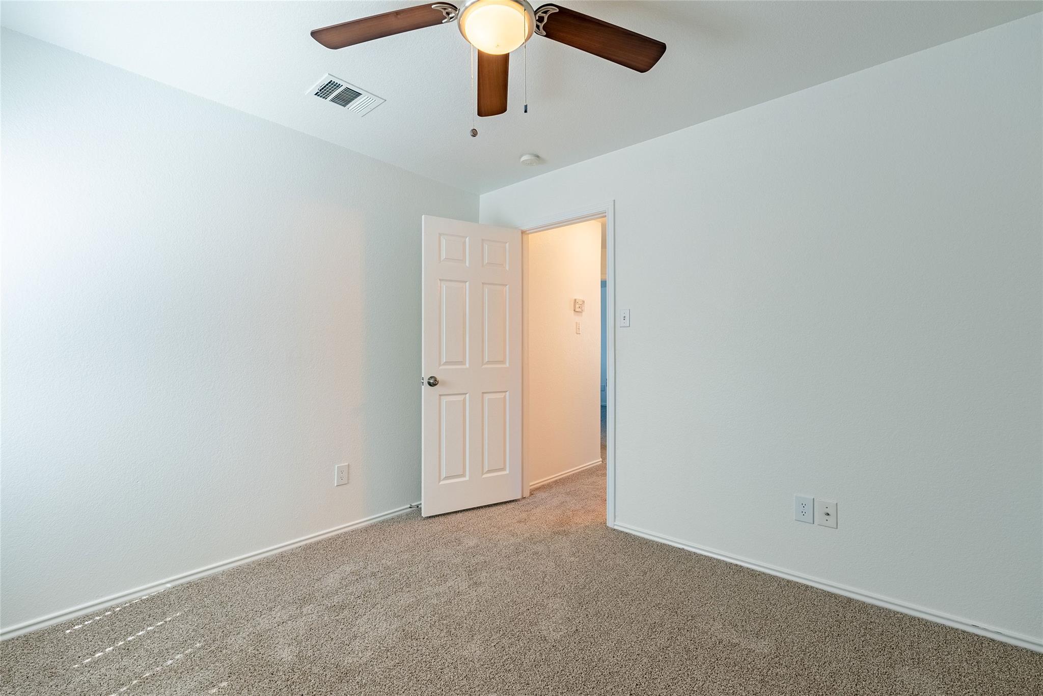 12905 Thomas Jefferson St Property Photo 9