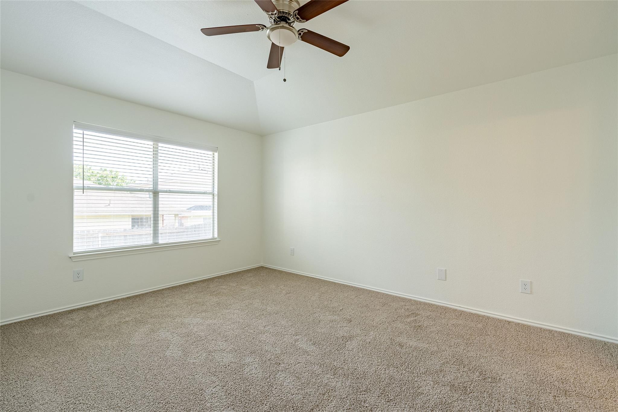 12905 Thomas Jefferson St Property Photo 14