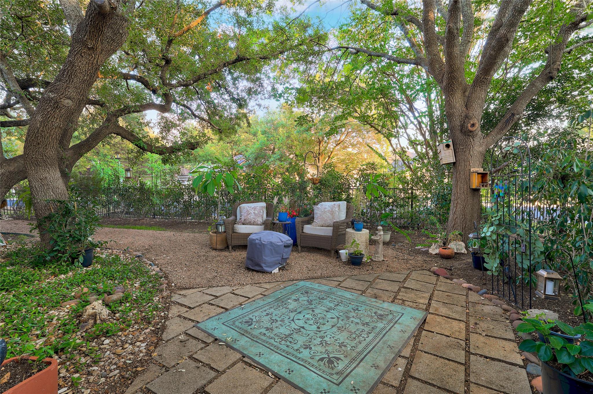 111 Brazos Dr Property Photo 37