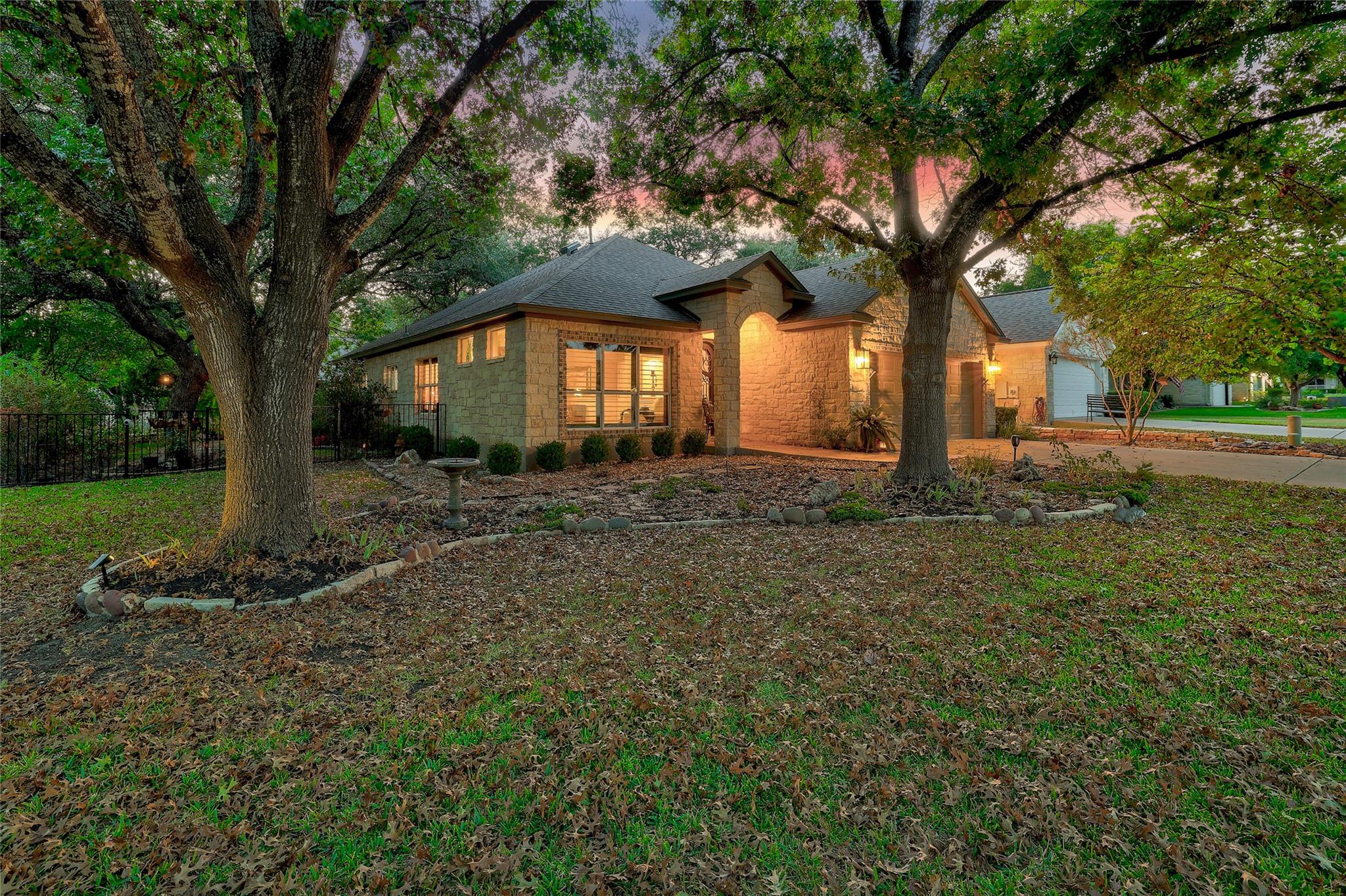 111 Brazos Dr Property Photo 38