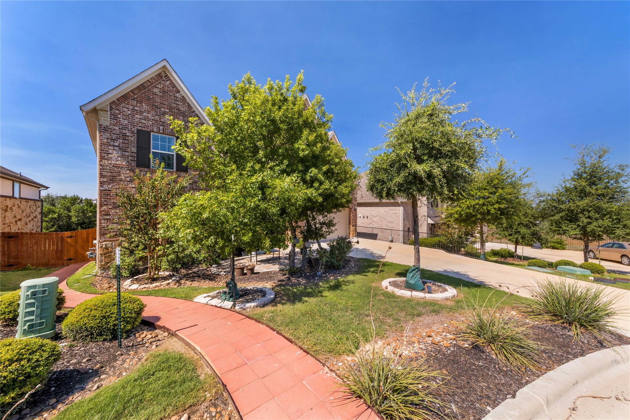 5104 Alonso Dr Property Photo 26