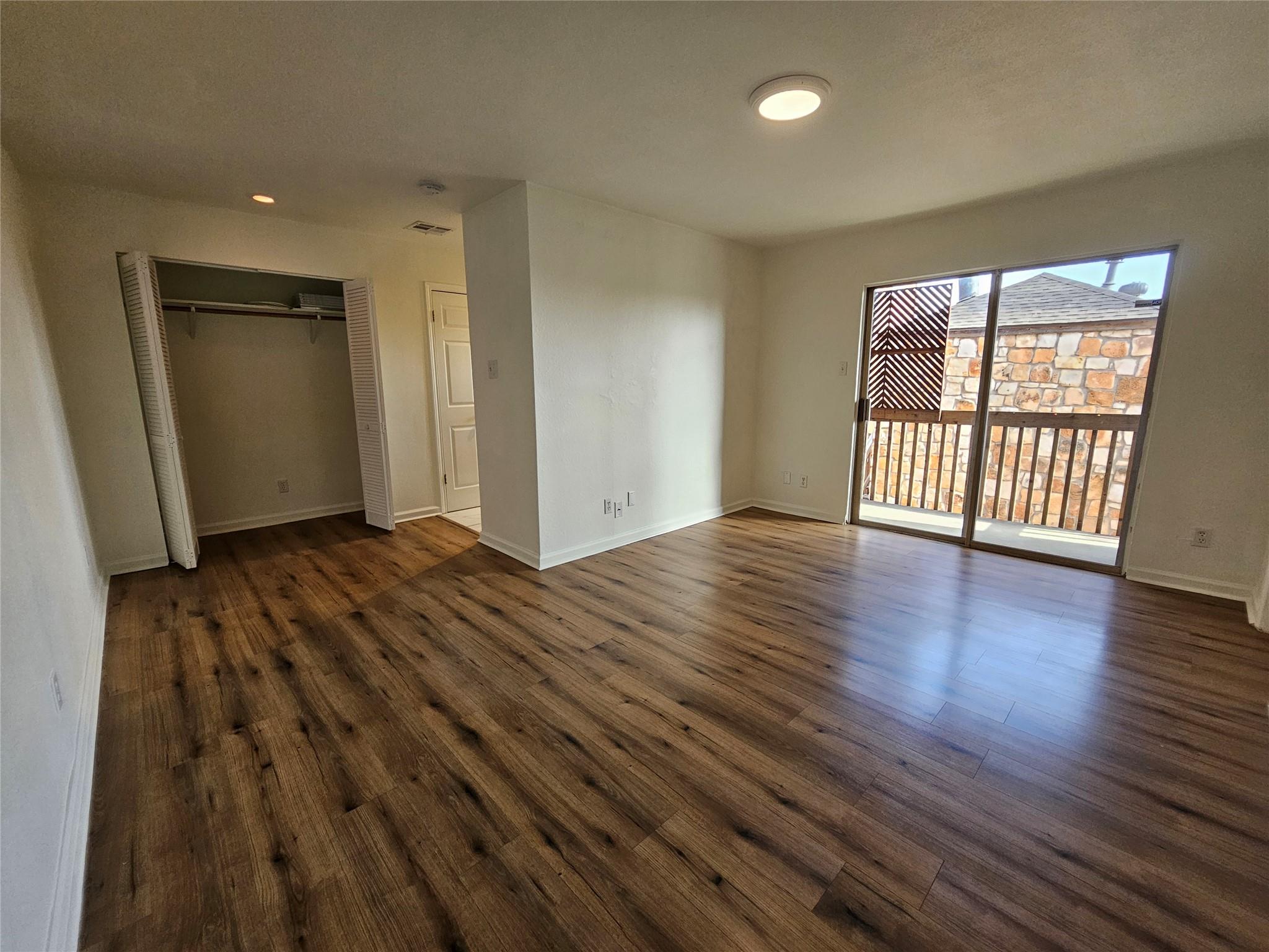 6903 Deatonhill Dr #2 Property Photo 1