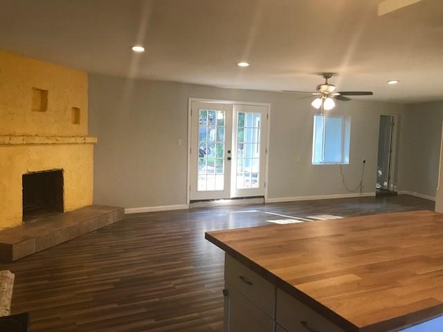 6304 Hudson Bend Rd Property Photo 3