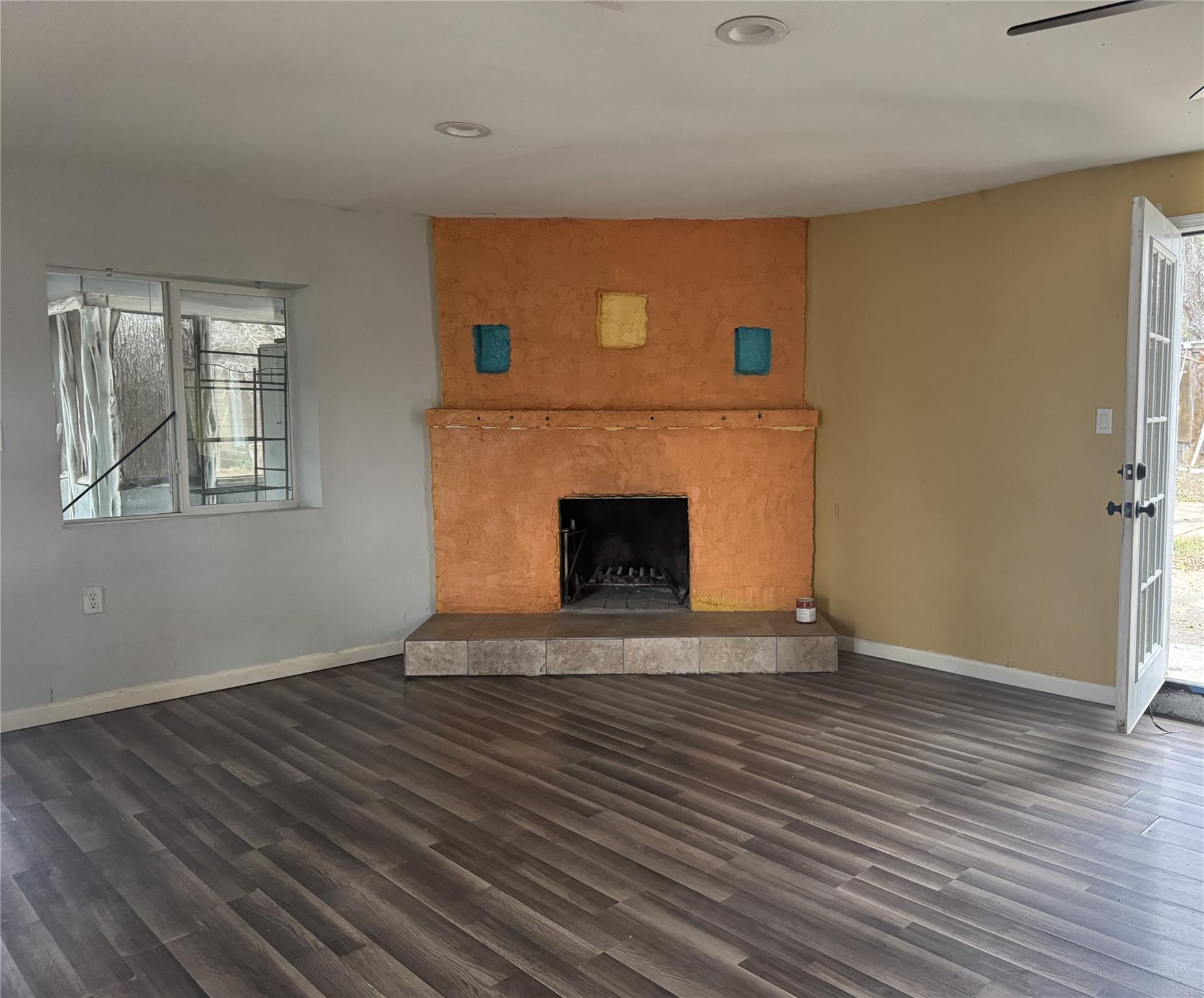 6304 Hudson Bend Rd Property Photo 5